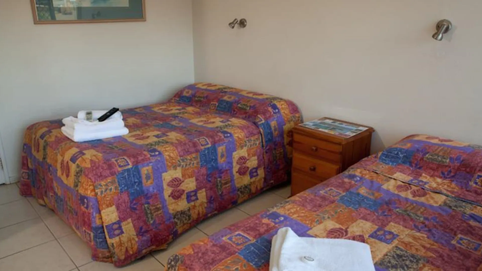 Strand Motel Townsville 3*,