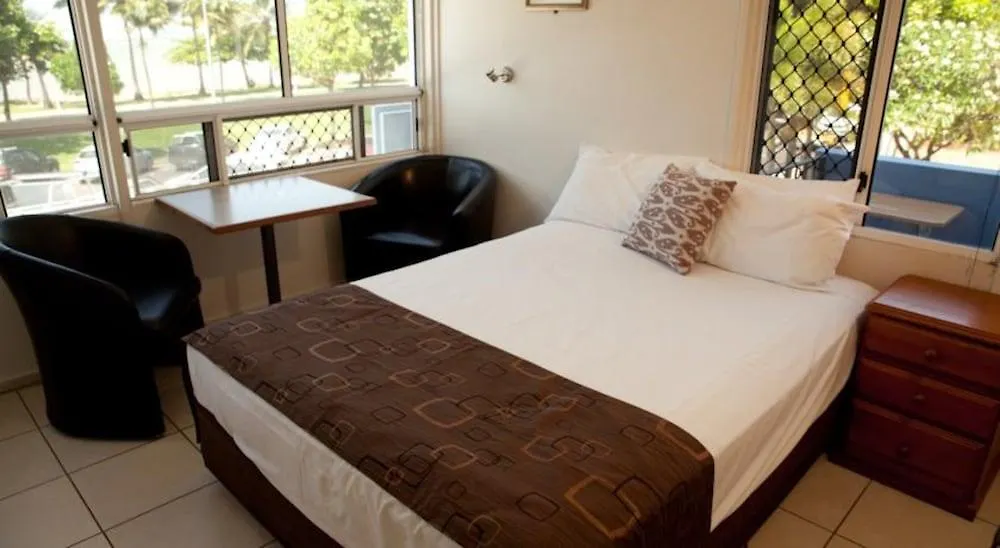 ***  Strand Motel Townsville Avustralya